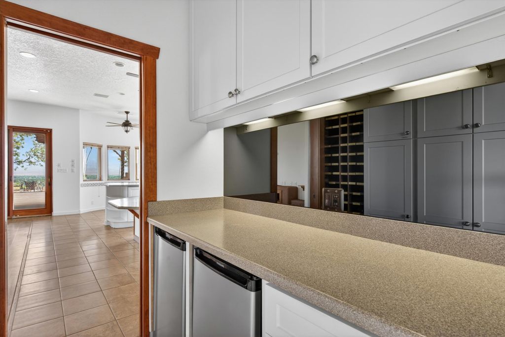 Image 18 of property listing at 42 Sereno Court, Corrales, NM 87048