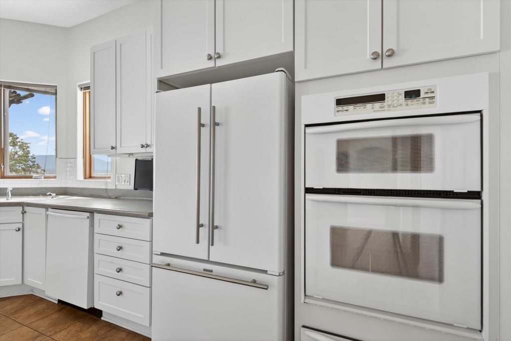 Image 22 of property listing at 42 Sereno Court, Corrales, NM 87048