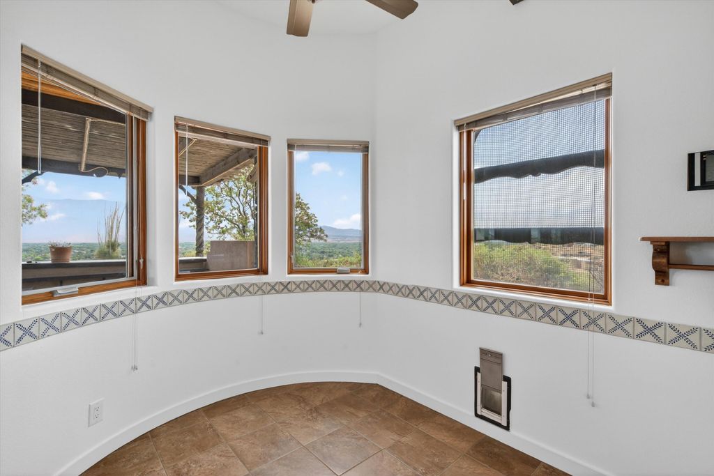 Image 24 of property listing at 42 Sereno Court, Corrales, NM 87048