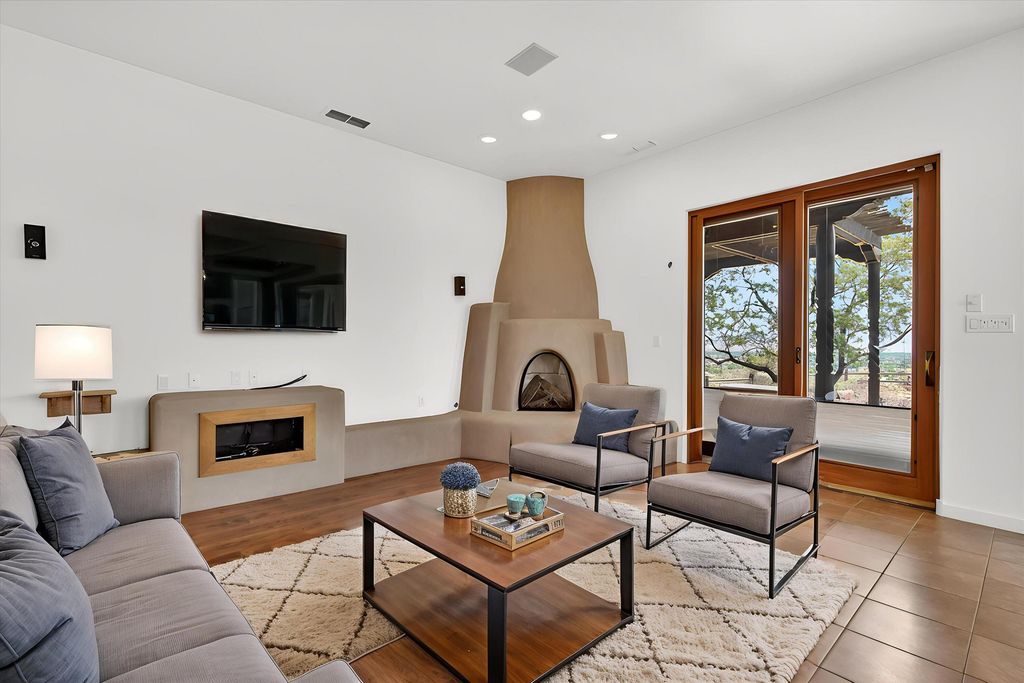 Image 27 of property listing at 42 Sereno Court, Corrales, NM 87048