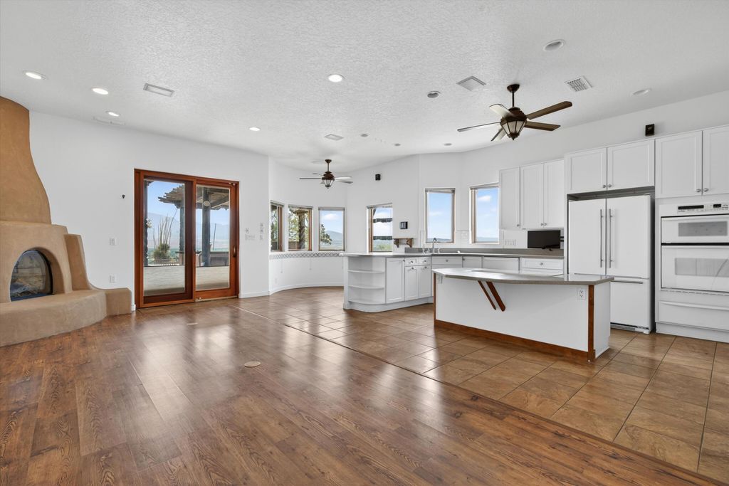 Image 29 of property listing at 42 Sereno Court, Corrales, NM 87048