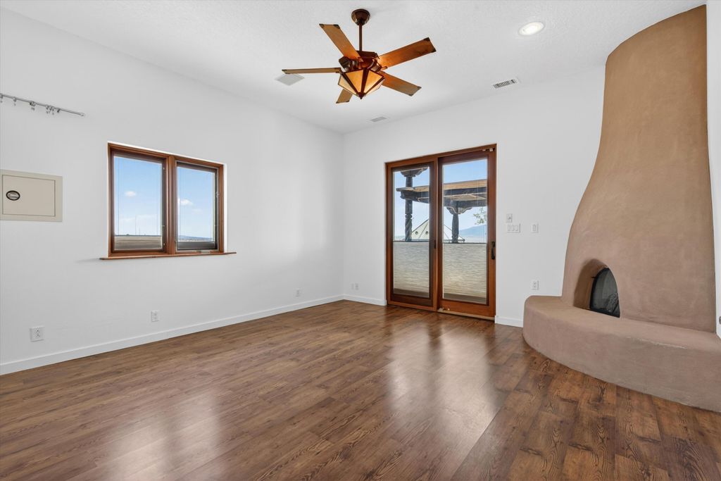 Image 30 of property listing at 42 Sereno Court, Corrales, NM 87048