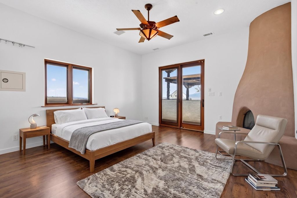 Image 31 of property listing at 42 Sereno Court, Corrales, NM 87048