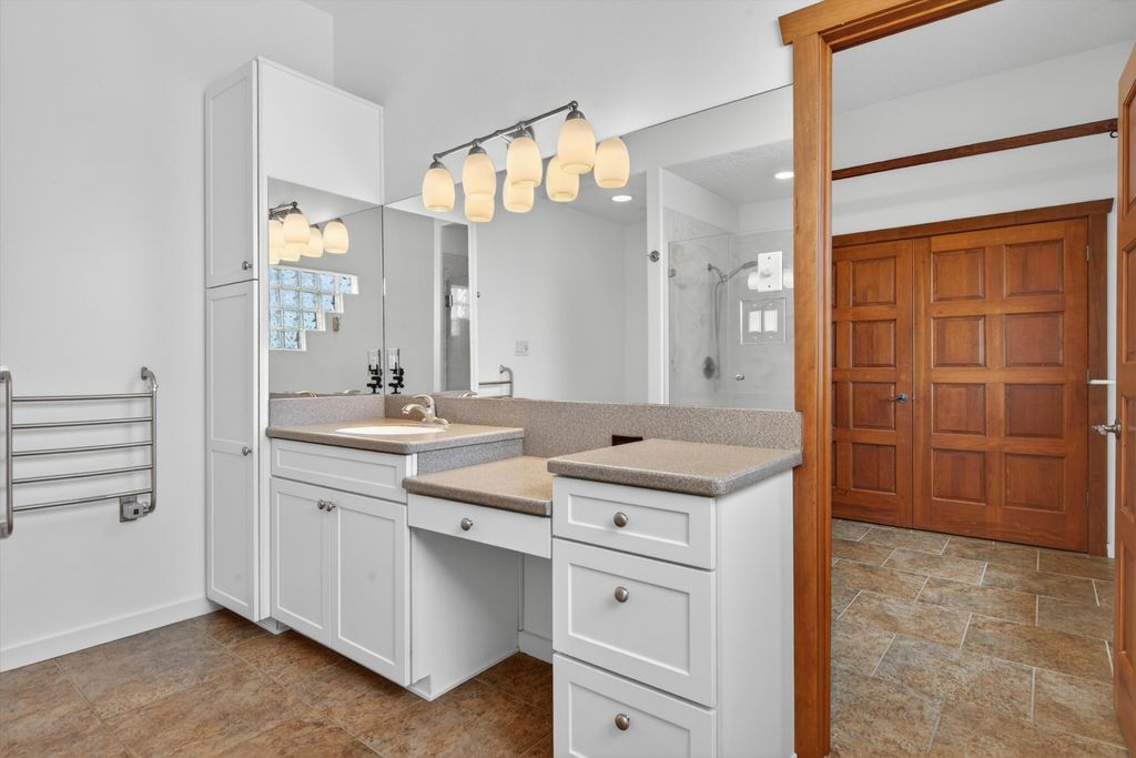 Image 34 of property listing at 42 Sereno Court, Corrales, NM 87048