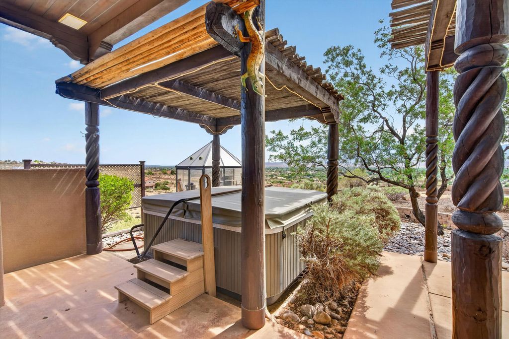 Image 65 of property listing at 42 Sereno Court, Corrales, NM 87048