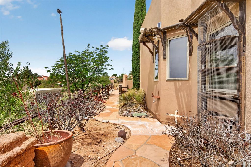 Image 72 of property listing at 42 Sereno Court, Corrales, NM 87048