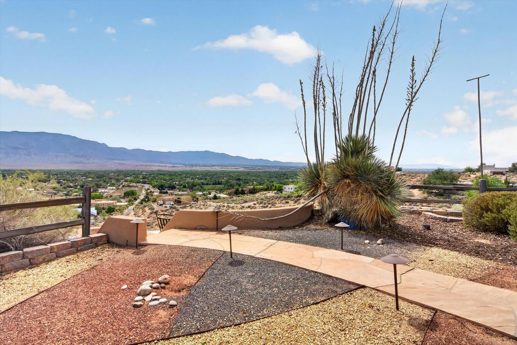 Image 75 of property listing at 42 Sereno Court, Corrales, NM 87048