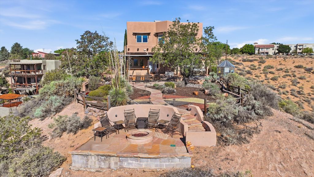 Image 81 of property listing at 42 Sereno Court, Corrales, NM 87048