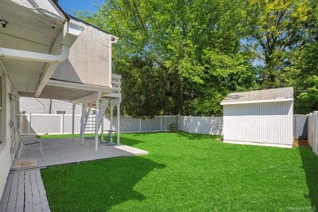 13 Squirrel Lane, Levittown, NY 11756