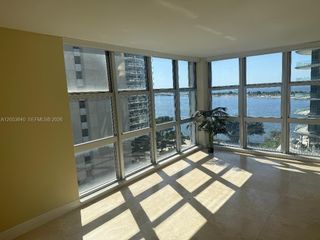 145 SE 25th Road 1003, Miami, FL 33129