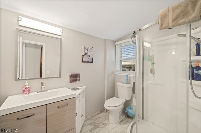 62 Liberty St, Lodi Boro, NJ 07644