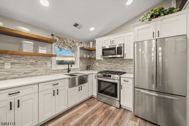 62 Liberty St, Lodi Boro, NJ 07644
