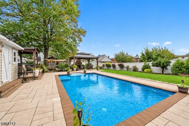 62 Liberty St, Lodi Boro, NJ 07644