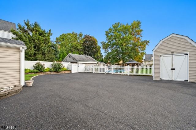 62 Liberty St, Lodi Boro, NJ 07644