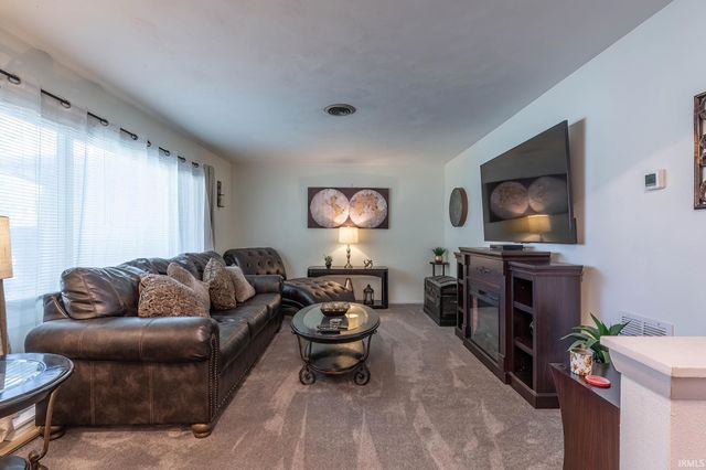 917 Wolverton Drive, Fort Wayne, IN 46825