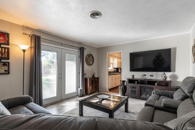 917 Wolverton Drive, Fort Wayne, IN 46825