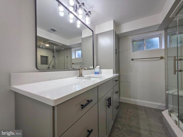 5921 ARLINGTON BLVD, Arlington, VA 22203
