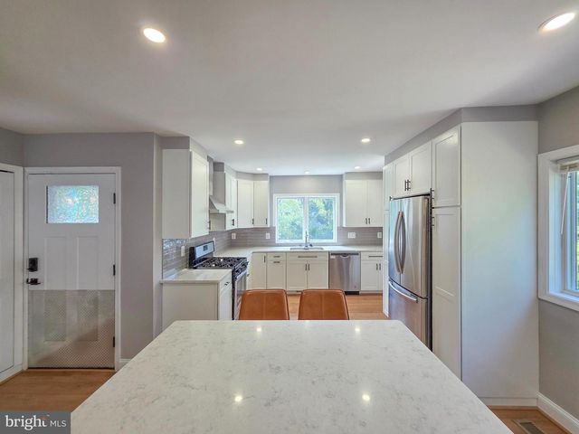 5921 ARLINGTON BLVD, Arlington, VA 22203