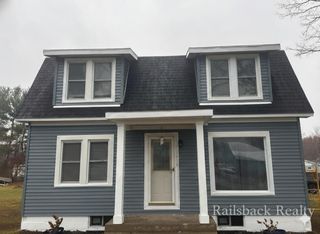 1408 E Pine Hill Avenue, White Cloud City, MI 49349