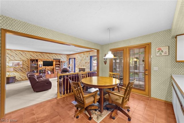24177 Stonehedge Drive, Westlake, OH 44145
