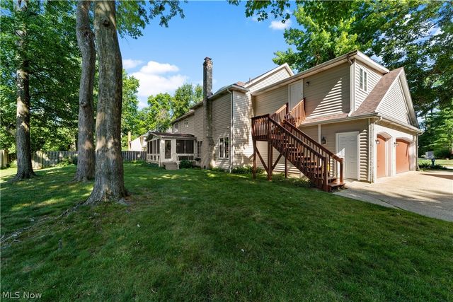 24177 Stonehedge Drive, Westlake, OH 44145