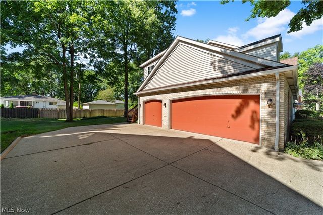 24177 Stonehedge Drive, Westlake, OH 44145
