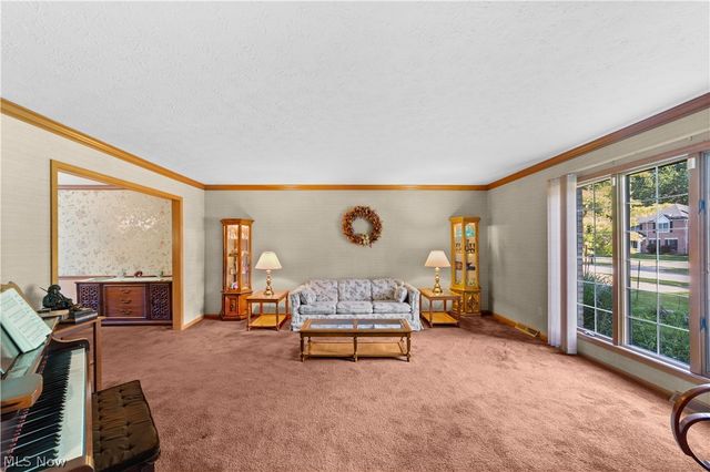 24177 Stonehedge Drive, Westlake, OH 44145