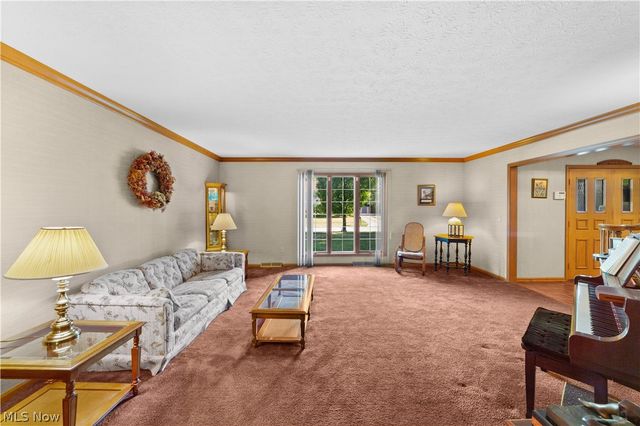 24177 Stonehedge Drive, Westlake, OH 44145