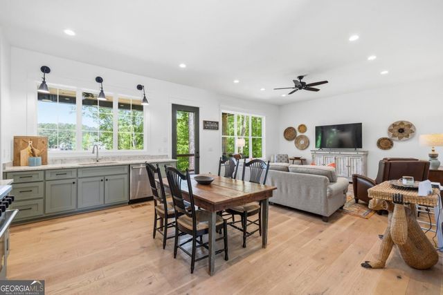 109 Long Shoals Circle, Eatonton, GA 31024