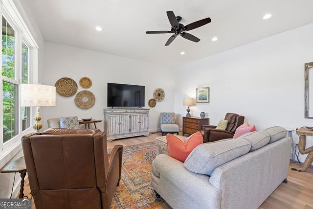 109 Long Shoals Circle, Eatonton, GA 31024