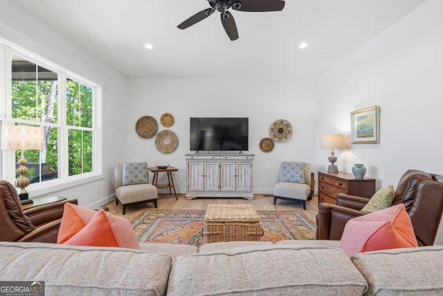 109 Long Shoals Circle, Eatonton, GA 31024
