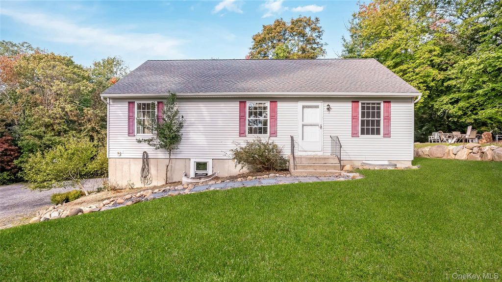 107 Sheep Pasture Road, Port Jefferson, NY 11777 — photo 2