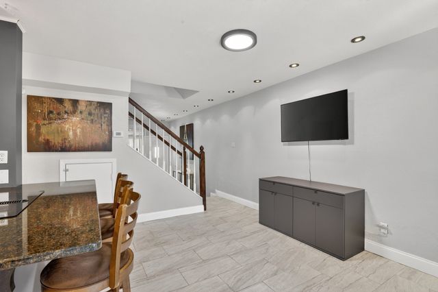 7175 Fair Oaks Avenue 55, Dallas, TX 75231