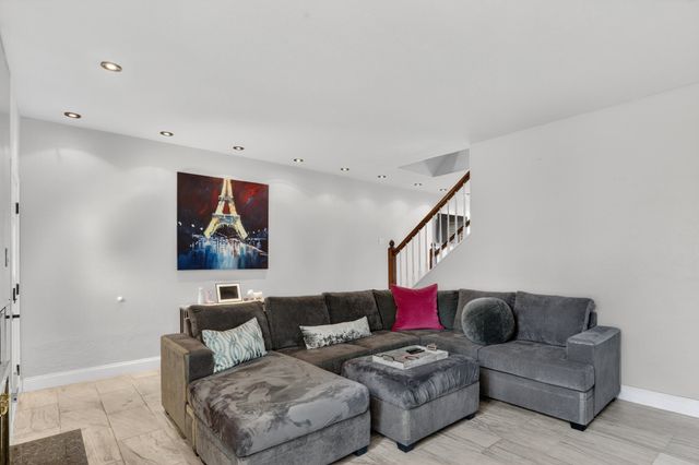 7175 Fair Oaks Avenue 55, Dallas, TX 75231
