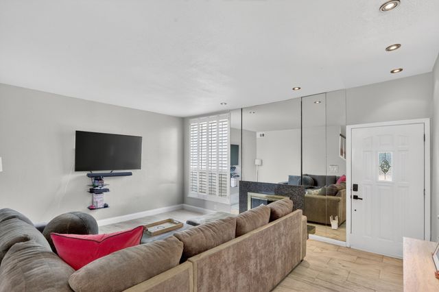 7175 Fair Oaks Avenue 55, Dallas, TX 75231