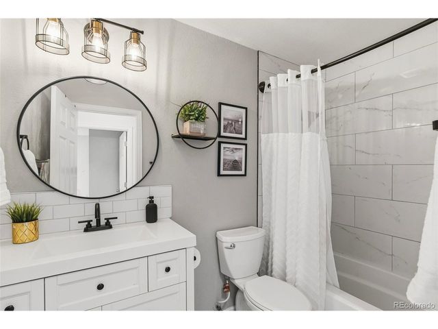 10369 W Fair Ave D, Littleton, CO 80127