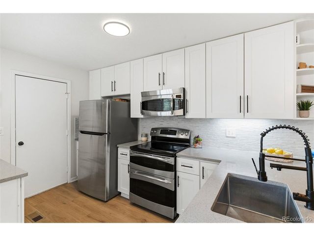 10369 W Fair Ave D, Littleton, CO 80127