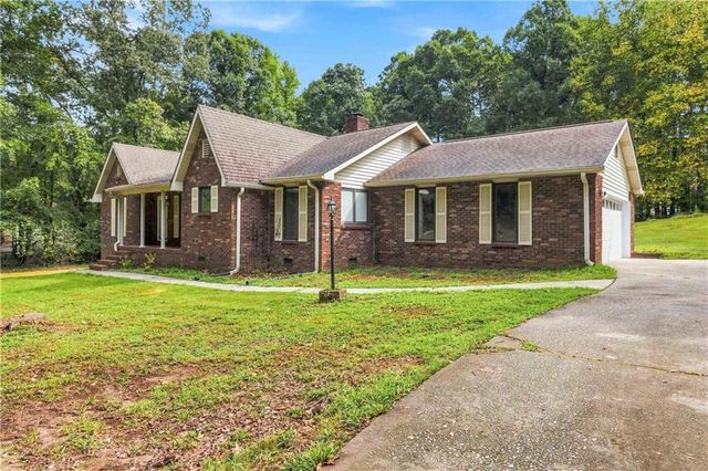 760 Pine Needle Road, Hampton, GA 30228