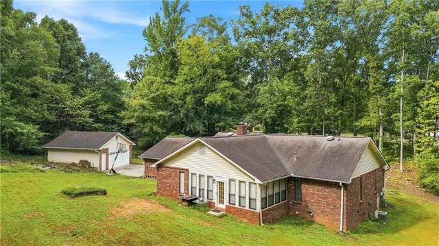 760 Pine Needle Road, Hampton, GA 30228