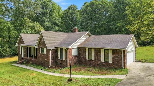 760 Pine Needle Road, Hampton, GA 30228