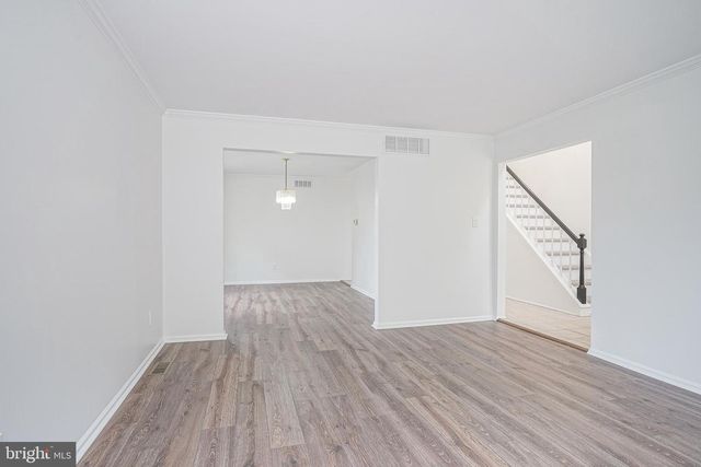 18 BREARLY DR, Sicklerville, NJ 08081