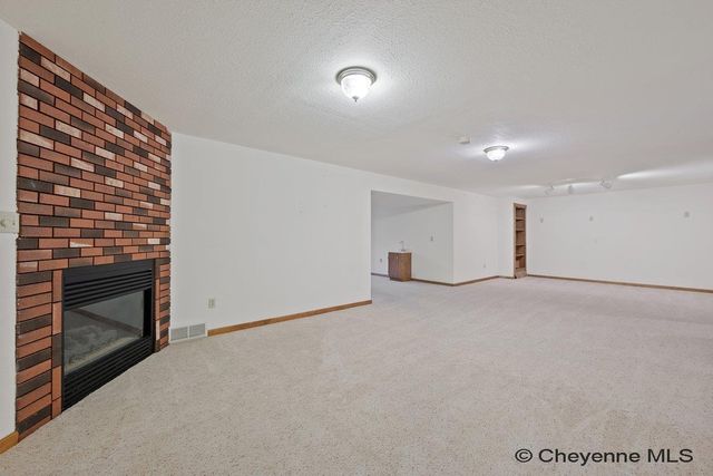 7120 PASADENA RD, Cheyenne, WY 82009