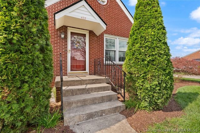 403 South Street, Sellersburg, IN 47172