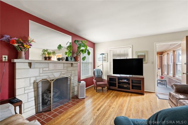 403 South Street, Sellersburg, IN 47172