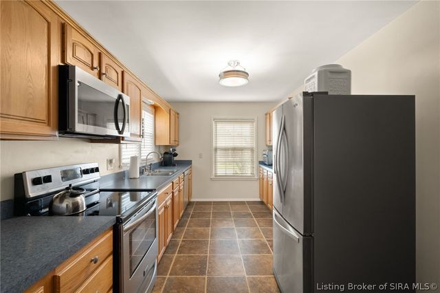 403 South Street, Sellersburg, IN 47172