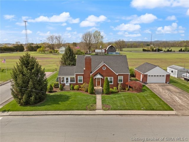 403 South Street, Sellersburg, IN 47172