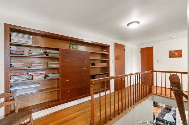 403 South Street, Sellersburg, IN 47172