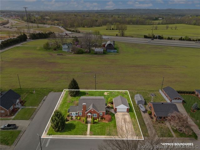 403 South Street, Sellersburg, IN 47172