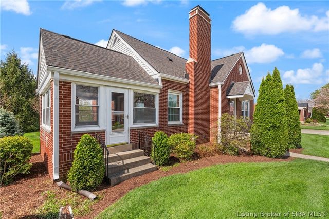 403 South Street, Sellersburg, IN 47172