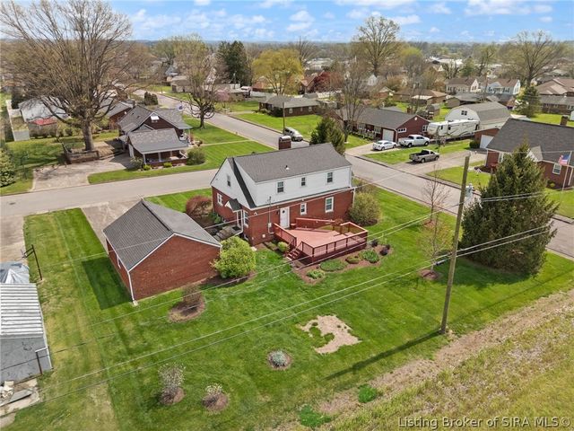 403 South Street, Sellersburg, IN 47172